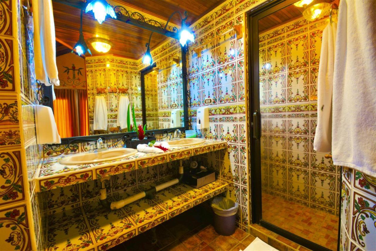 Hotel La Mansion Inn Arenal 누에보 아레날 외부 사진