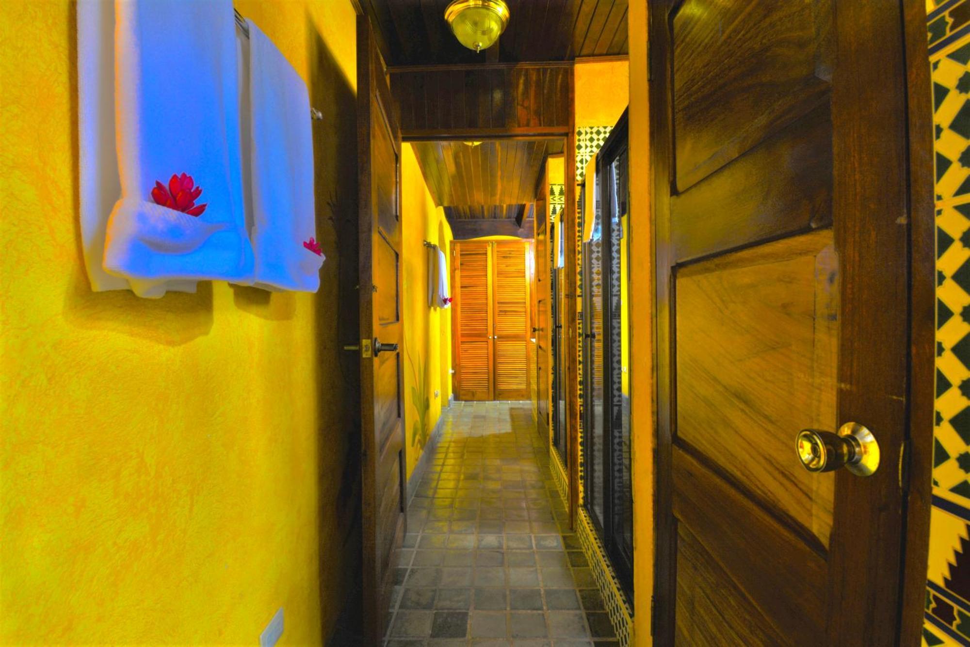 Hotel La Mansion Inn Arenal 누에보 아레날 외부 사진