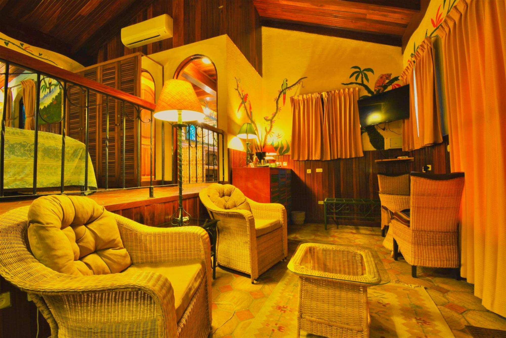 Hotel La Mansion Inn Arenal 누에보 아레날 외부 사진